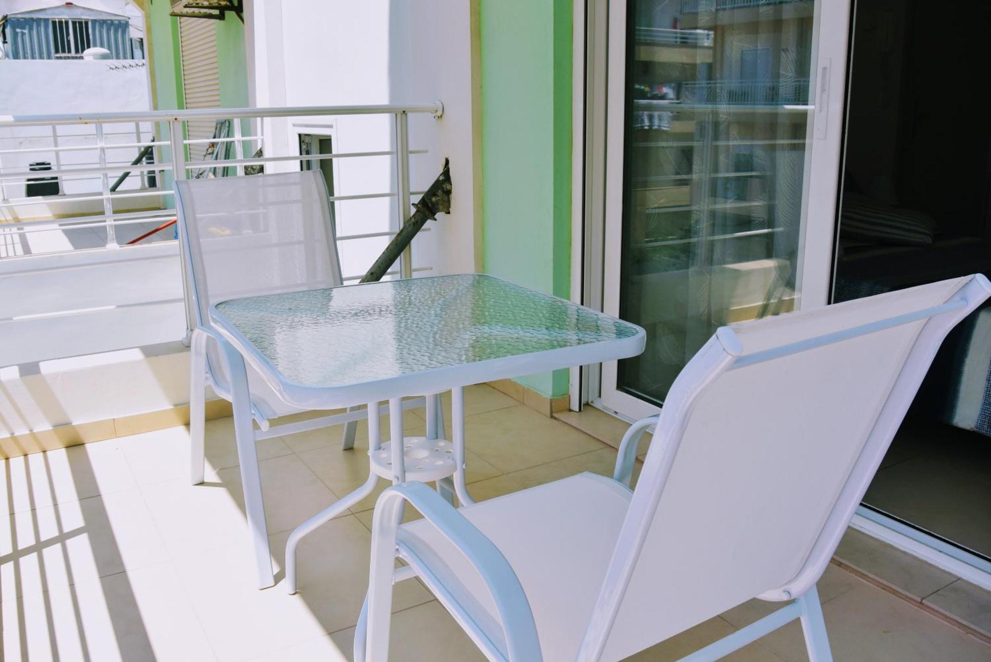 B3 Irene Apartment Heraklion  Bagian luar foto